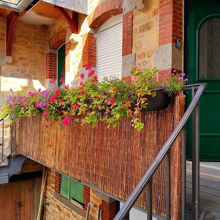 Les Gites De Lyly Pontorson Exterior foto